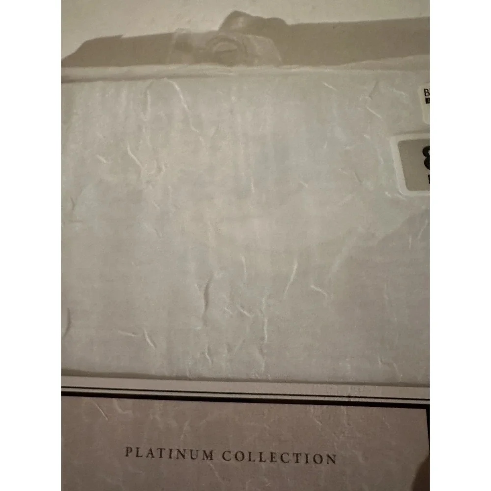 BED BATH & BEYOND WHITE CRUSHED VOILE SEMI SHEER 2 PANELS CURTAINS 50 X 84 NEW